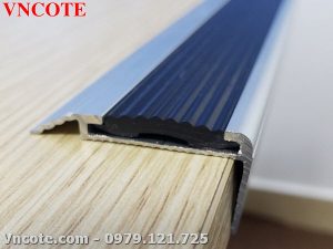 Nẹp cầu thang DE-1