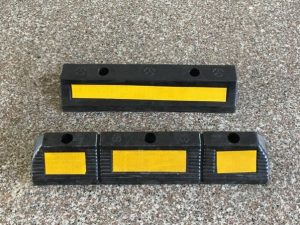 Chặn lùi xe ô tô bằng cao su