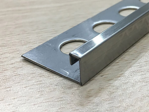 Nẹp chênh cốt sàn màu trắng bóng