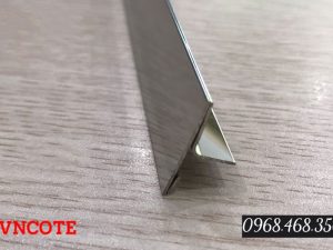 Nẹp inox màu trắng bóng