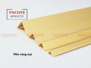 cac-loai-nep-nhom-chu-V-màu-vang-bong