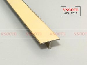 nep-inox-chu-T-mau-vang-bong