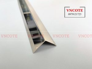 nep-inox-chu-v-mau-trang-bong (2)
