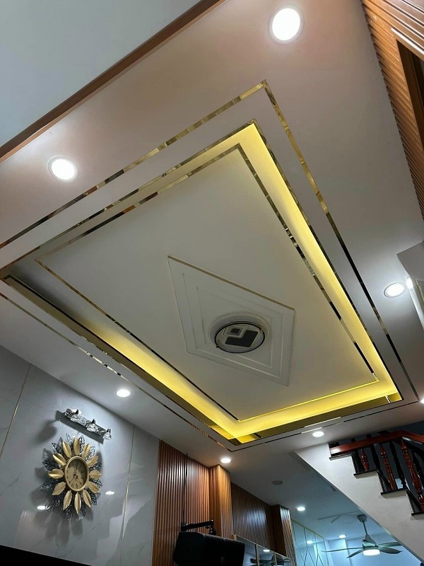 Nẹp trần là dòng nẹp để tạo điểm nhấn ở khu vực tiếp giáp giữa trần và tường