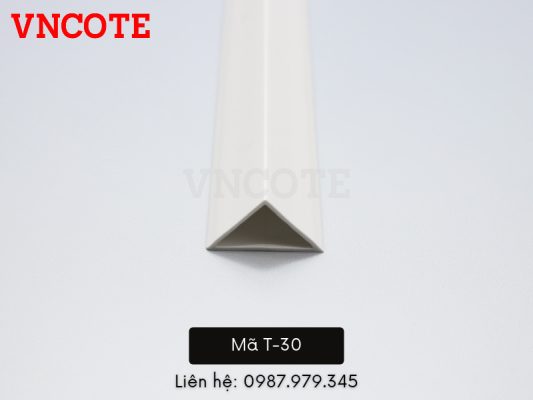 Nẹp Chamfer Bê Tông Kích Thước 20x20x28mm