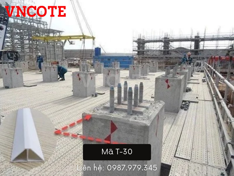 thi công nẹp chamfer bê tông kích thước 20x20x28mm